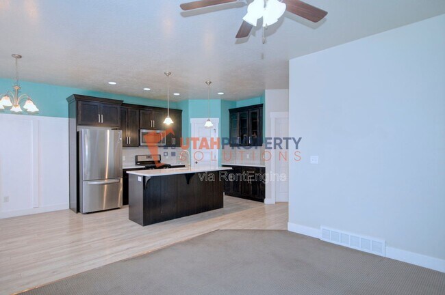 Building Photo - 15351 Tarawa Dr