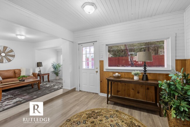 Foto del edificio - 454 Rogue River Hwy