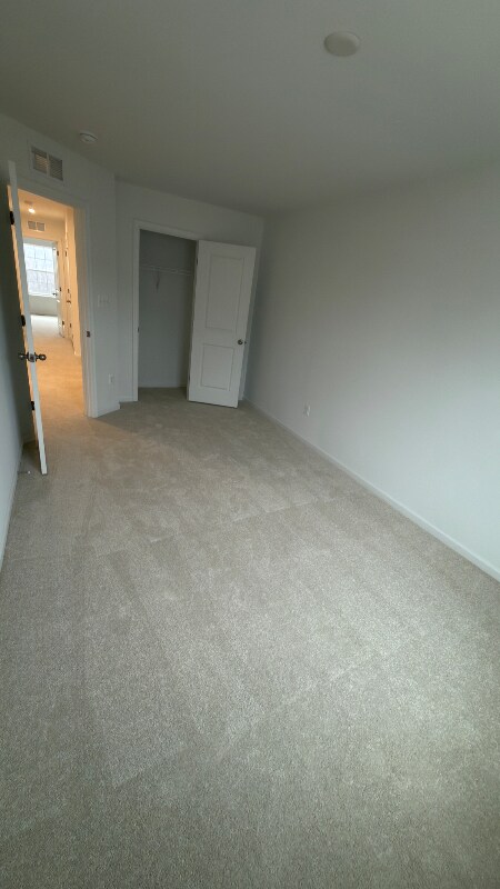 Building Photo - 624 Tracy Wy