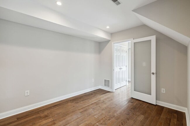 Building Photo - 764 S 23rd St