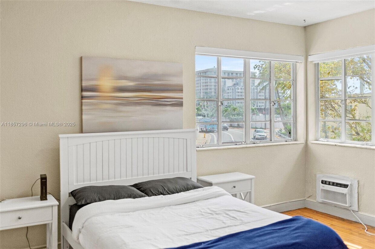 Foto principal - 301 86th St