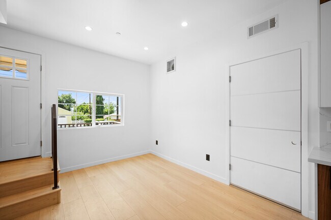 Foto del edificio - 2701 N Keystone St