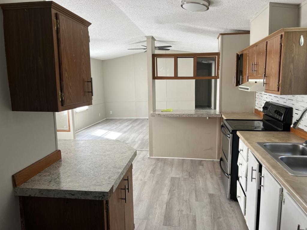 Foto principal - 834 N Main St