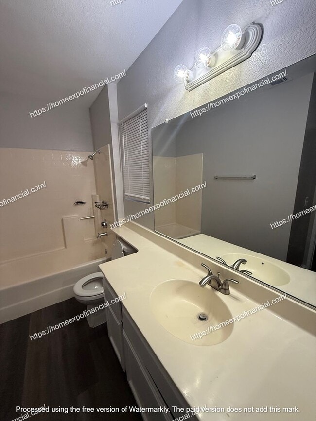 Building Photo - 24612 Freeport Dr