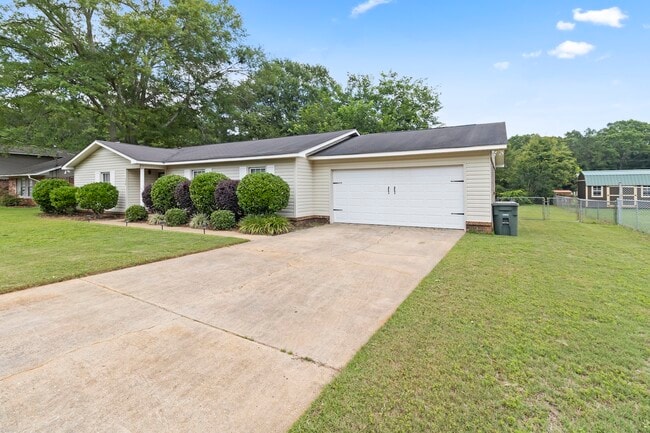 Building Photo - 115 Nancy Dr