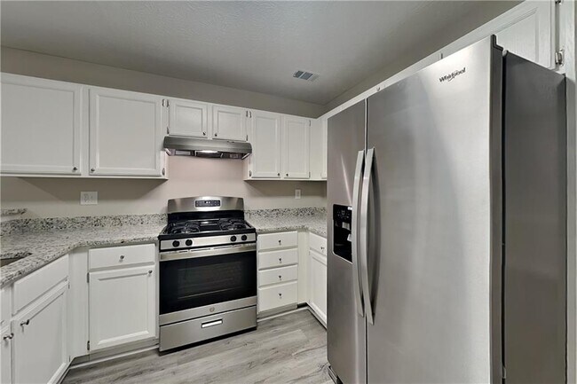 Foto del edificio - 1621 Omie Way