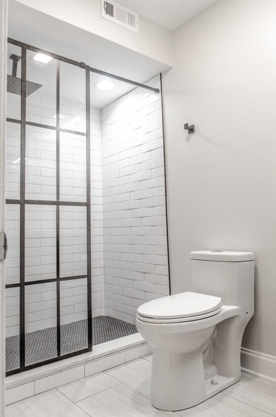 Foto principal - 1719 W Greenleaf Ave