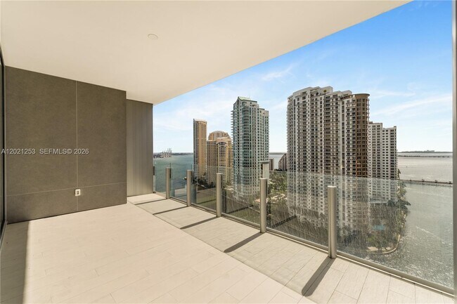 Foto del edificio - 300 Biscayne Blvd Way