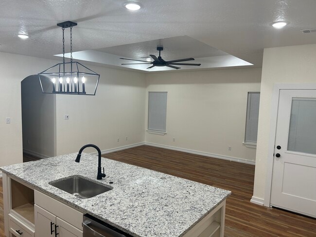 Foto del edificio - 7201 Texas Rd