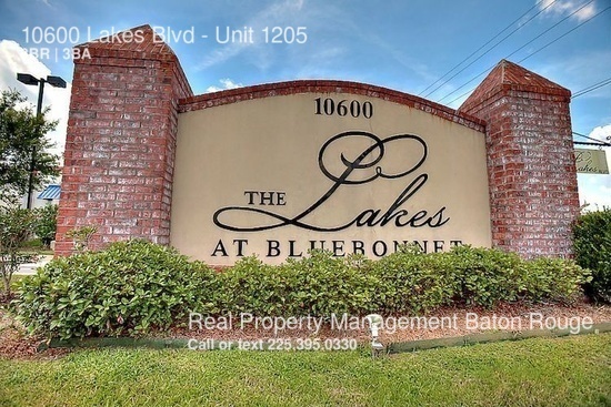 Building Photo - 10600 Lakes Blvd