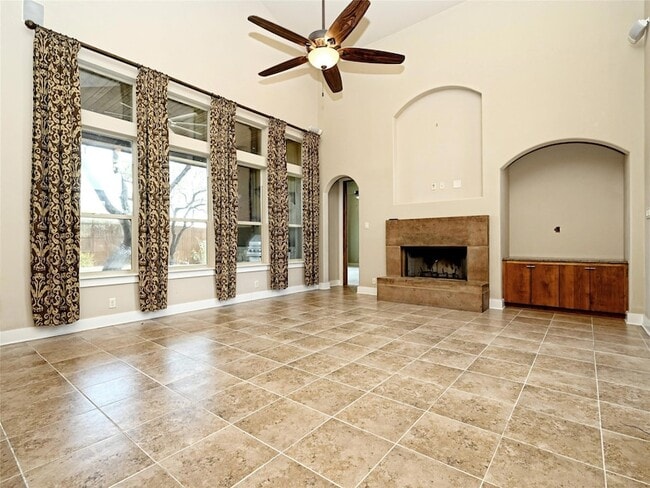 Building Photo - 3001 Noack Dr