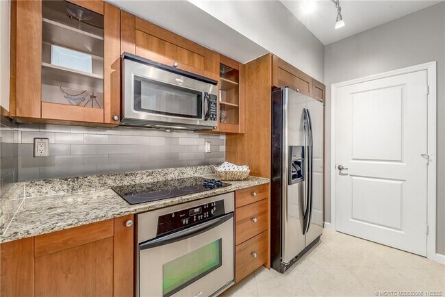 Foto del edificio - 715 NW Flagler Ave