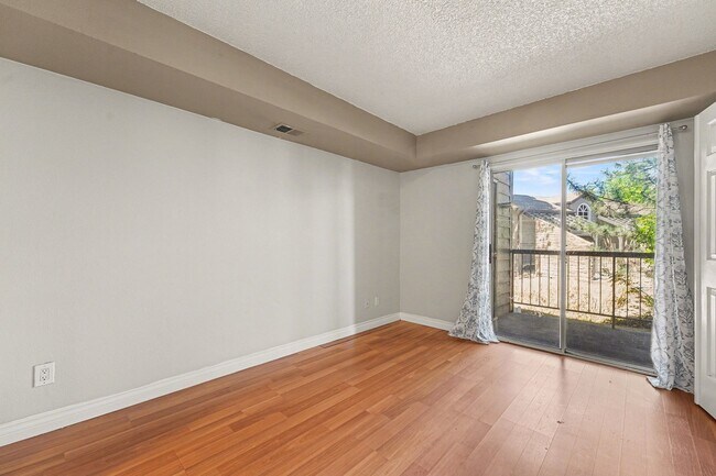 Building Photo - 2575 S Syracuse Way