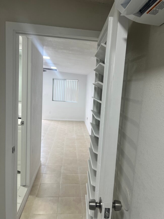Foto del edificio - 4011 Placita Ave