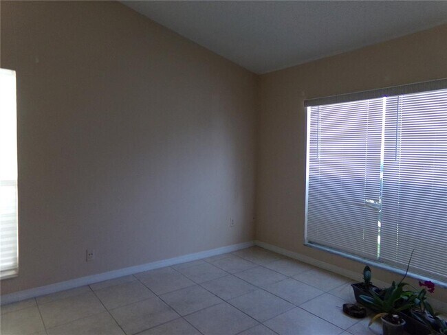 Foto del edificio - 1041 Kelsey Ave