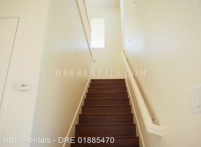Building Photo - 2 br, 2 bath House - 268 S. Yucatan Place