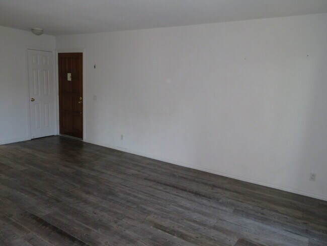 Front Door - 2380 Hosp Way