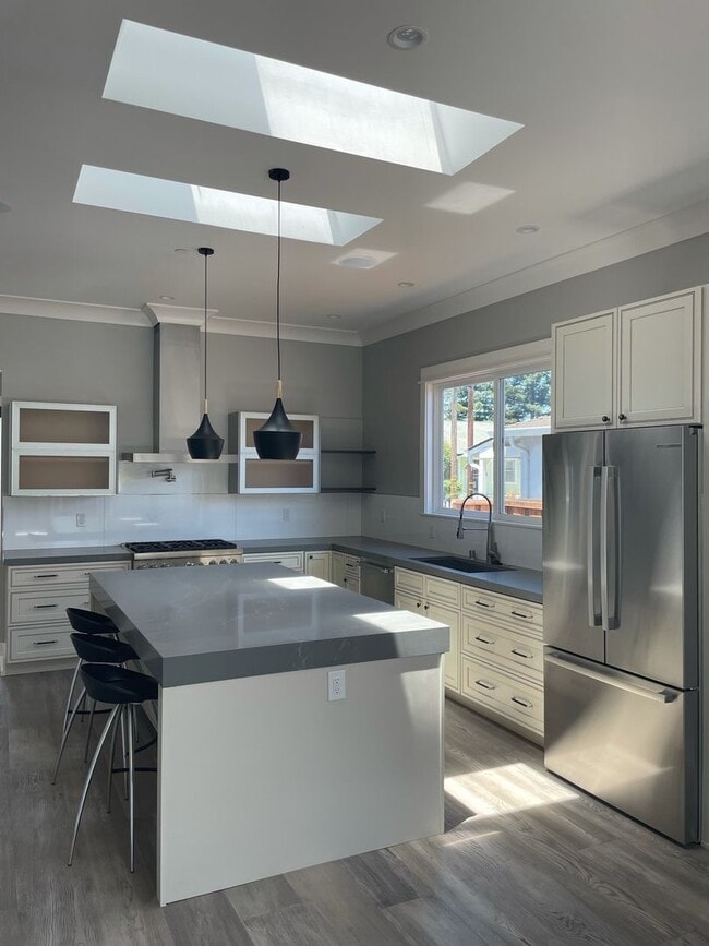 Building Photo - SUNNYVALE - Brand New Construction. 4 Bed 3 Full Bath in Quiet Sunnyvale Neighborhood.