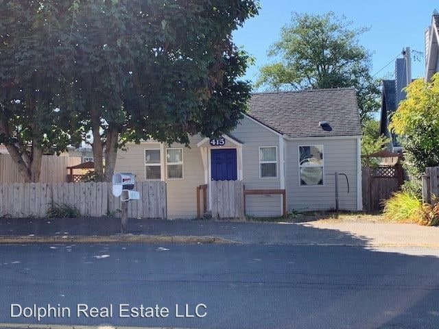 Building Photo - 2 br, 1 bath House - 415 NE Eads St.