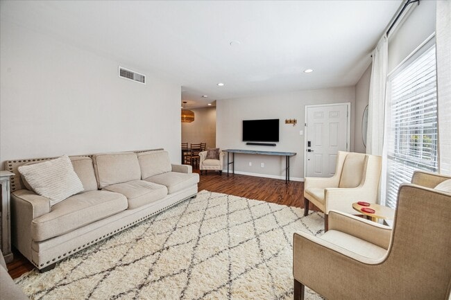 Foto del edificio - 1809 Stoney Brook Dr