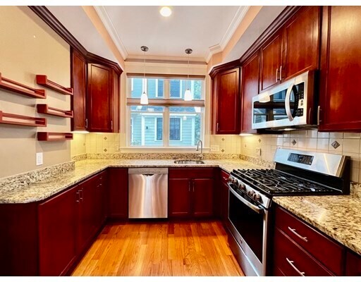 Foto del edificio - 221 Beacon St
