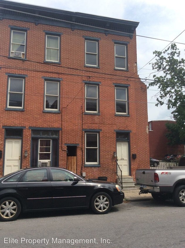 Foto principal - 259 E King St
