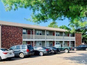 Building Photo - 1810 W Twin Springs St