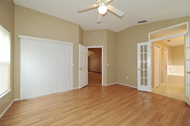Building Photo - 5508 Starling Loop
