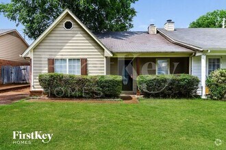 Building Photo - 5582 Oak Branch Cir N