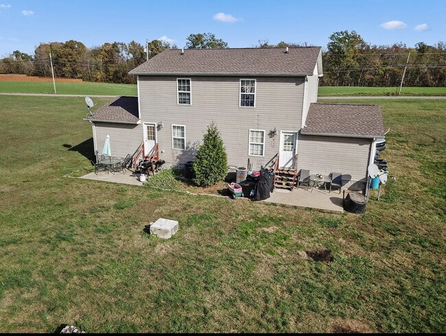Building Photo - 2401 Old Washington Rd