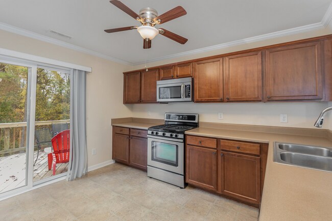 Foto del edificio - Charming 3-Bedroom Knightdale Home w/ Spac...