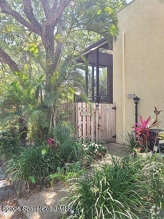 Building Photo - 8751 Live Oak Ct