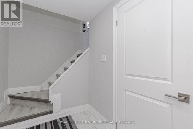 Building Photo - 2085 Bridge Rd