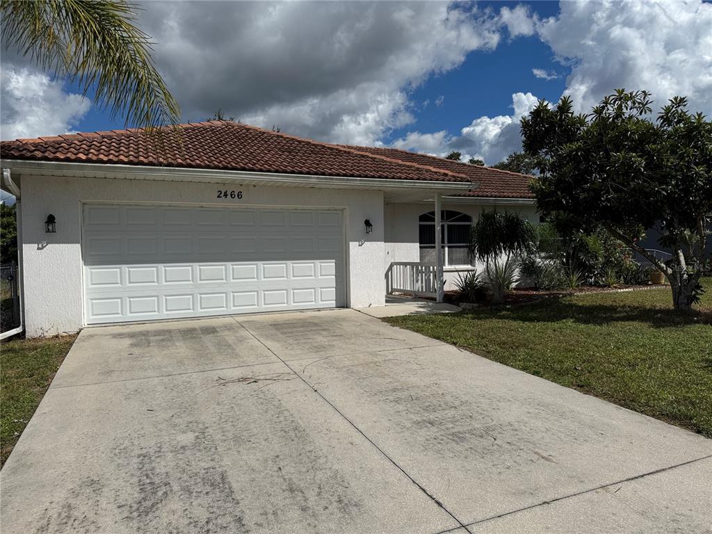 Foto principal - 2466 Logsdon St