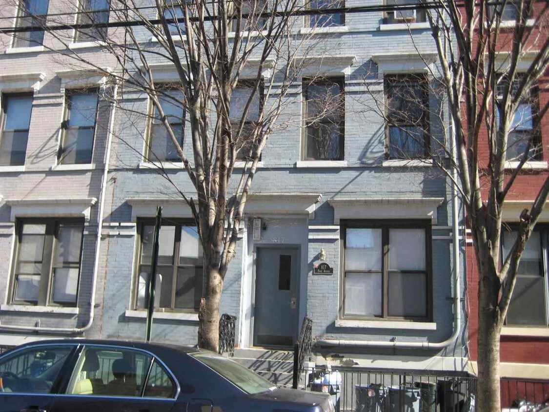 Foto principal - 817 Park Ave