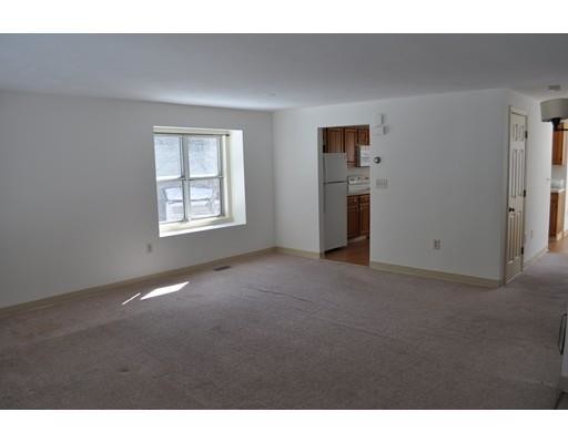 Building Photo - 23 Thayer Pond Dr