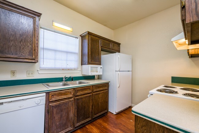 Foto del edificio - Bear Gardens Apartments