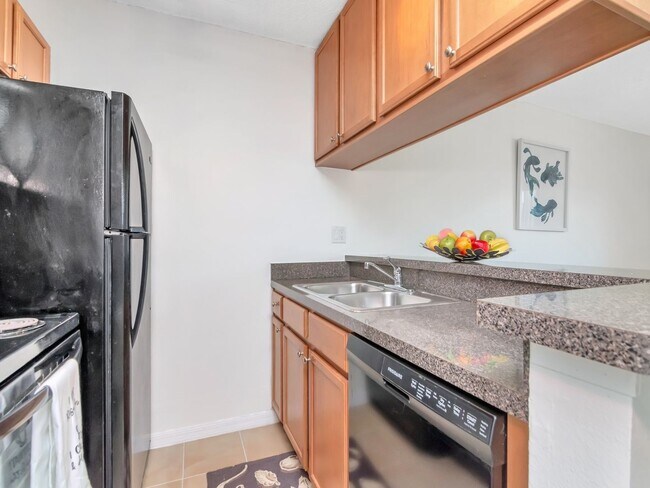 Foto del edificio - 1/1 Condo in Heart of Brandon & Brandon HCA Hospital