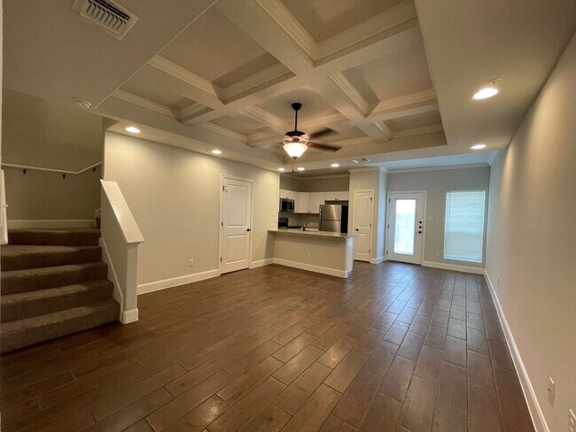 Foto del edificio - Townhome for rent