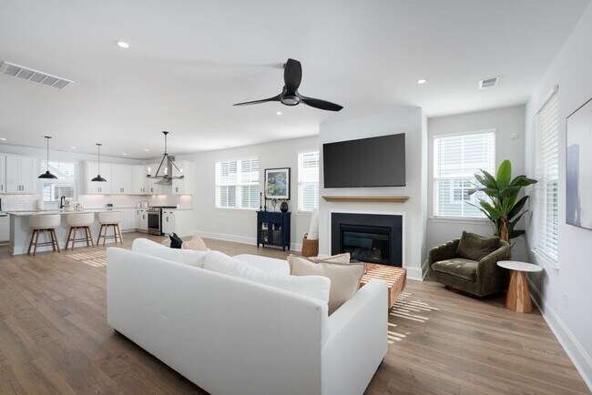 Foto del edificio - 1244 Trisail Ter