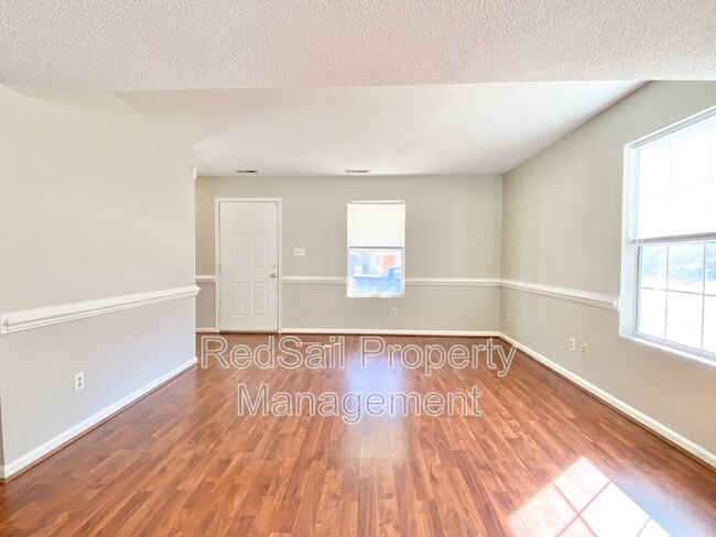 Building Photo - 603 Cristal Dr