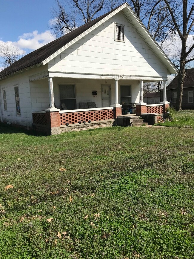 Building Photo - 101 S main