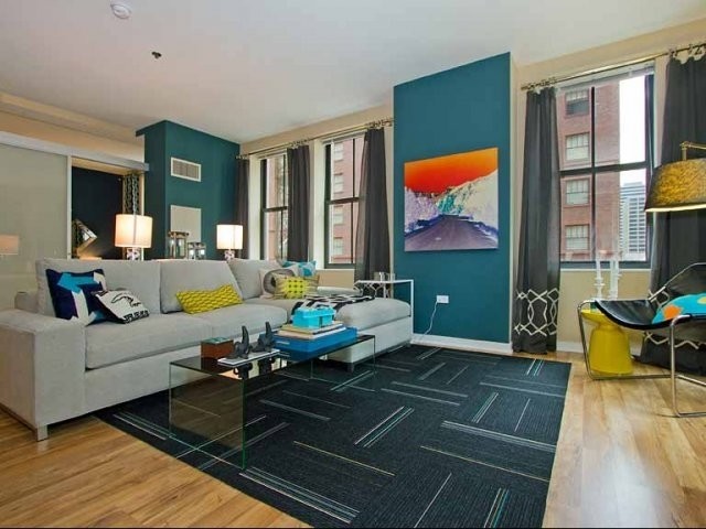 Primary Photo - 208 W Washington St
