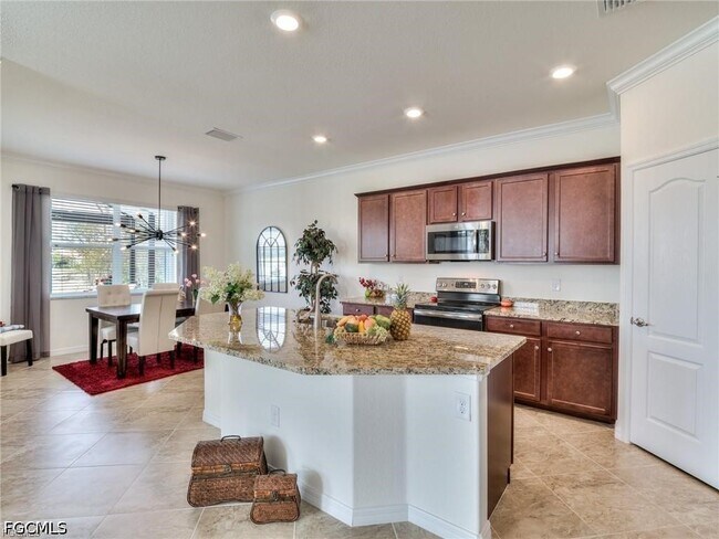 Foto del edificio - 10399 Prato Dr