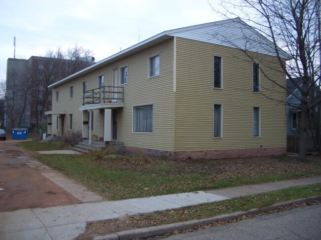 Primary Photo - 1317-1323 Portage St