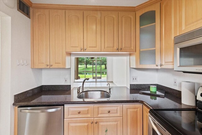 Foto del edificio - 9470 Poinciana Pl