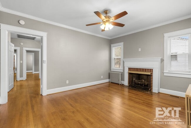 Building Photo - 3 Bedroom 1 Bathroom Home