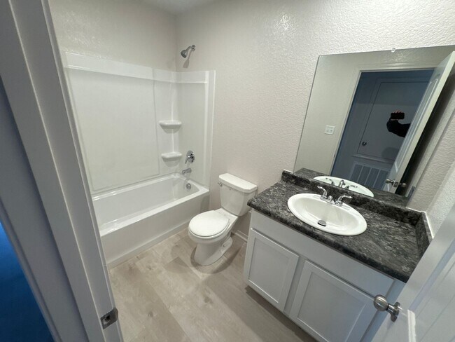 Foto del edificio - *Save $500!*  Brand New  Three Bedroom | Two Bathroom Home in Vilonia
