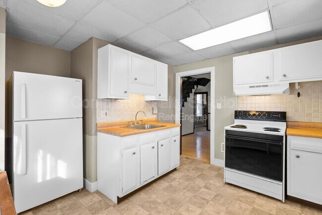 Building Photo - 409 Harrison Ave