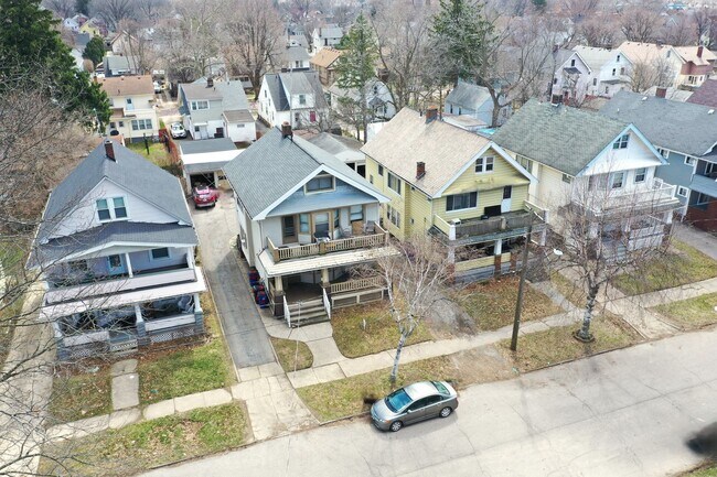 Foto del edificio - 11301 Florian Ave